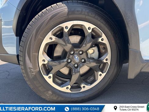 Used 2023 Subaru Crosstrek 2.0i Premium w/ Popular Package #4 image 12