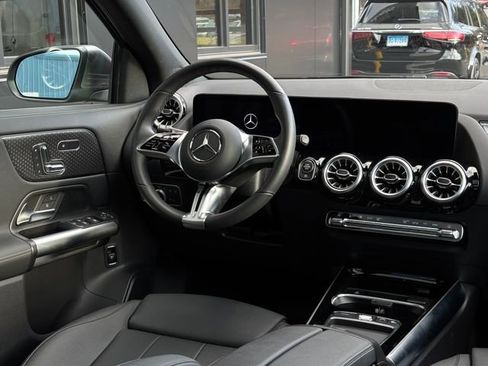 Used 2025 Mercedes-Benz GLA 250 4MATIC image 47