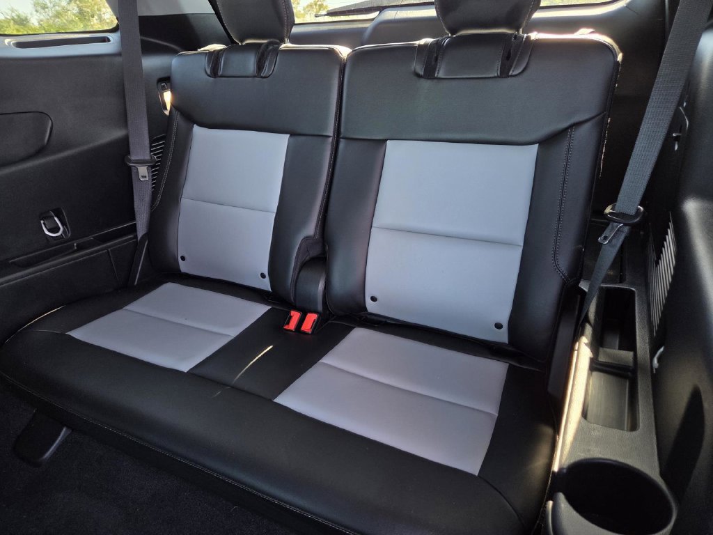 Used 2023 Ford Explorer XLT w/ Equipment Group 202A RWD image 36