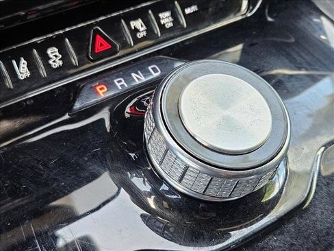Used 2024 Jeep Wagoneer Series II w/ Flexible Seating Group RWD image 11