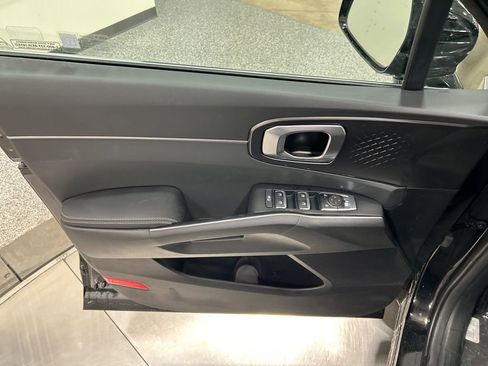 New 2026 Kia Sorento S image 12