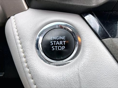 Used 2014 Toyota RAV4 Limited w/ Technology Package FWD image 35