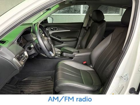 Certified 2025 Acura Integra Base image 3