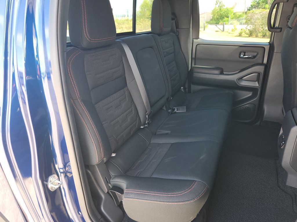 Used 2023 Nissan Frontier Pro-X w/ Pro Convenience Package RWD image 15
