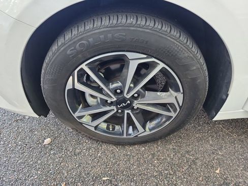 Used 2024 Kia Forte LXS image 27