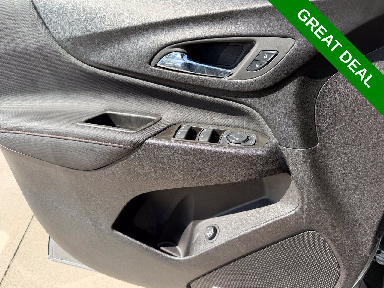 Used 2024 Chevrolet Equinox RS w/ RS Leather Package FWD image 30