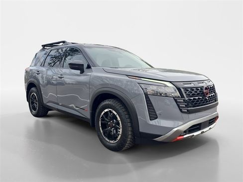 New 2026 Nissan Pathfinder Rock Creek image 7