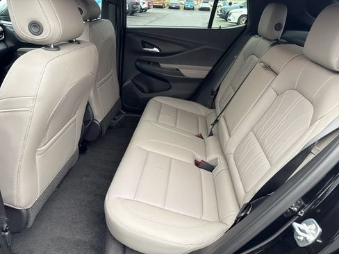 Certified 2025 Buick Envista Preferred FWD image 24