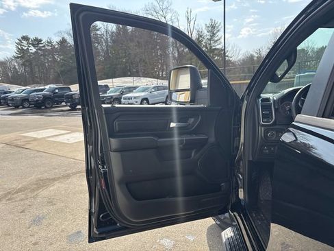 Used 2026 RAM 1500 Express AWD/4WD image 17