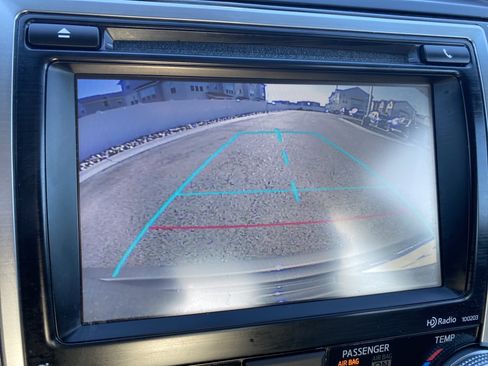 Used 2014 Toyota Camry L image 31