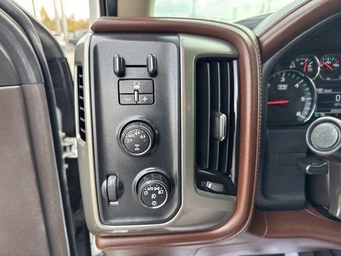 Used 2016 Chevrolet Silverado 1500 High Country w/ High Country Premium Package image 25