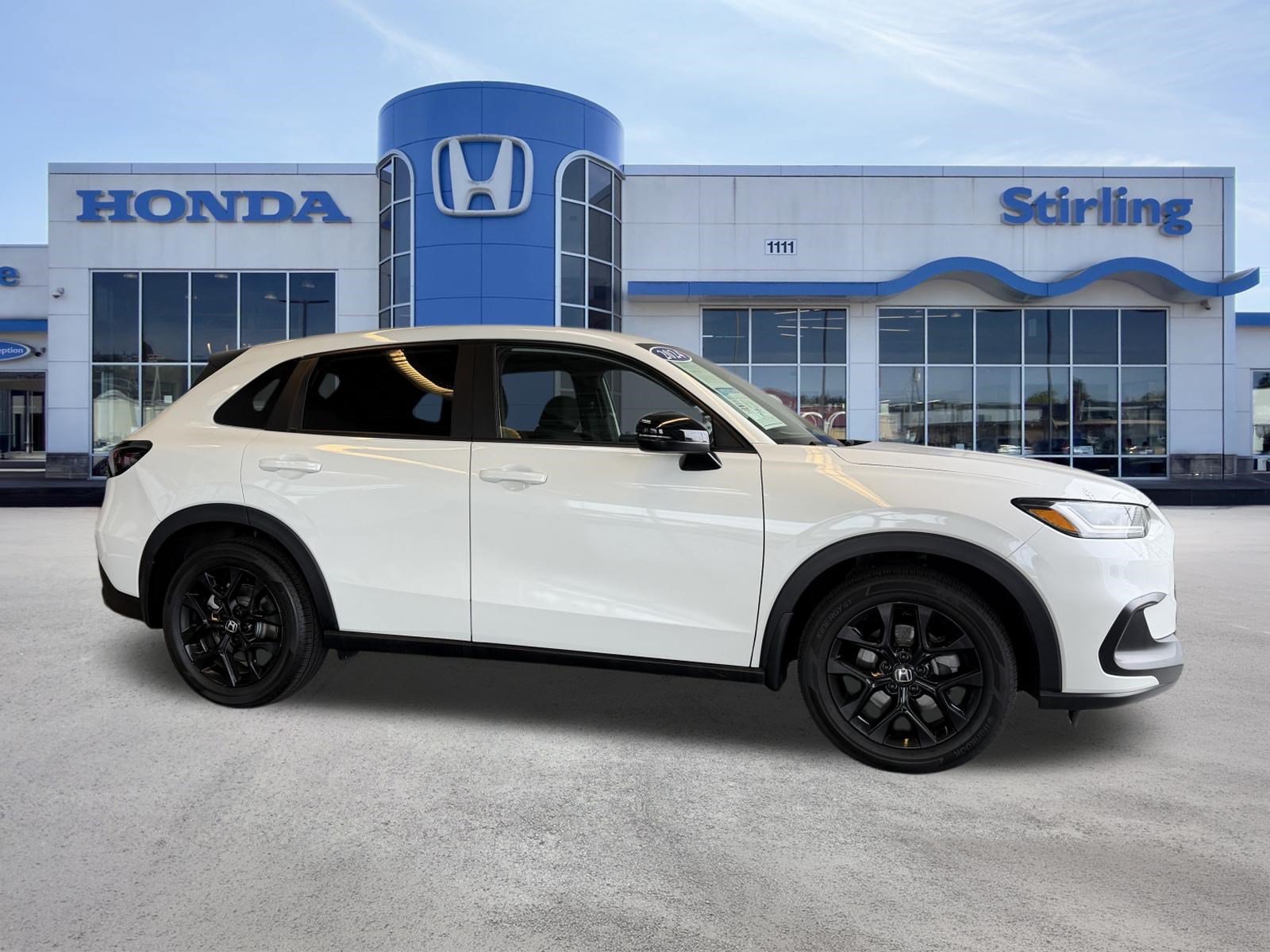 Used 2024 Honda HR-V Sport image 1