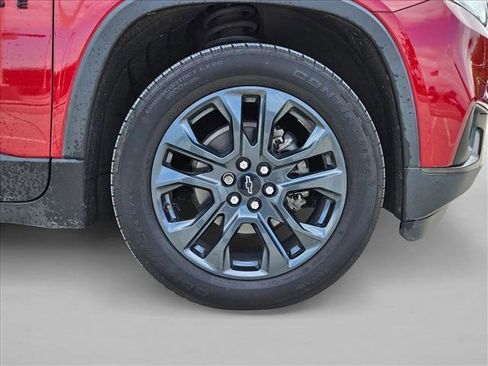 Used 2021 Chevrolet Traverse RS FWD image 22