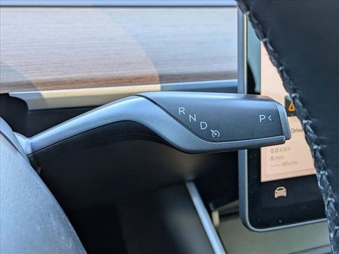 Used 2018 Tesla Model 3 Long Range image 11