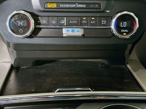 Used 2022 Ford F250 Lariat image 22