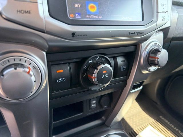 Used 2017 Toyota 4Runner SR5 AWD/4WD image 20