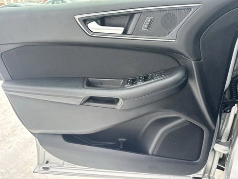 Used 2019 Ford Edge SE image 20
