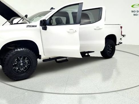 Used 2019 Chevrolet Silverado 1500 RST AWD/4WD image 14