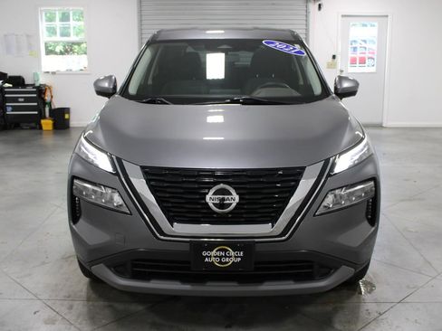 Used 2021 Nissan Rogue SV FWD image 4