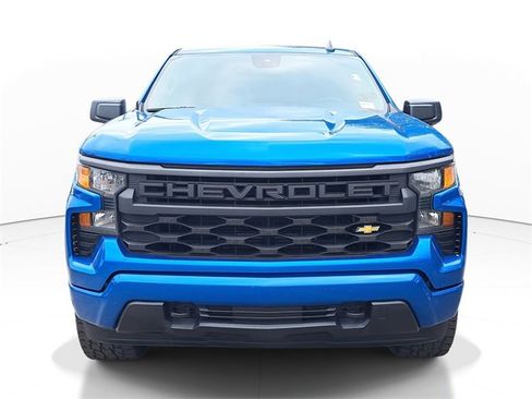 Used 2022 Chevrolet Silverado 1500 Custom image 2