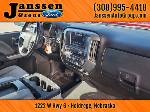 Used 2018 Chevrolet Silverado 1500 LT w/ All Star Edition AWD/4WD image 8