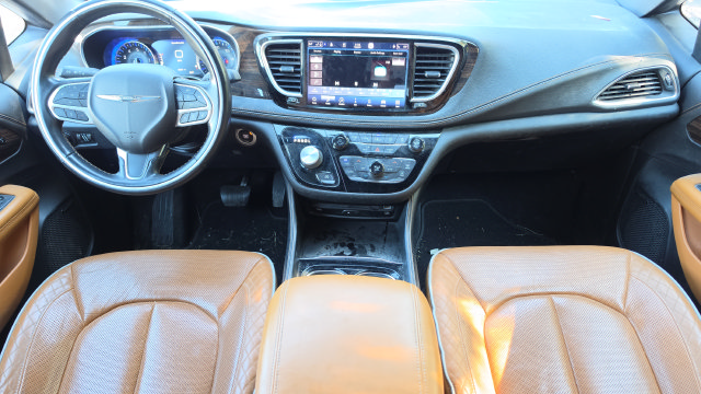 Used 2021 Chrysler Pacifica Pinnacle AWD/4WD image 7