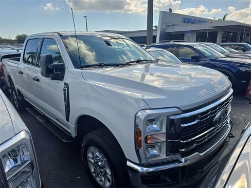 Used 2025 Ford F250 XLT image 2