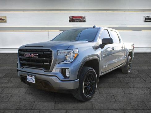 Used 2020 GMC Sierra 1500 Elevation RWD image 3