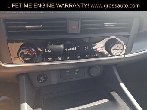 Used 2025 Nissan Rogue SV FWD image 15