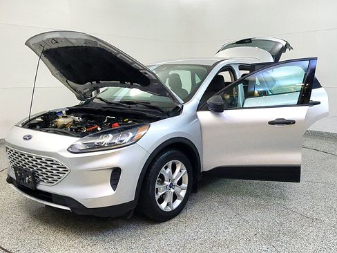 Used 2020 Ford Escape S FWD image 9