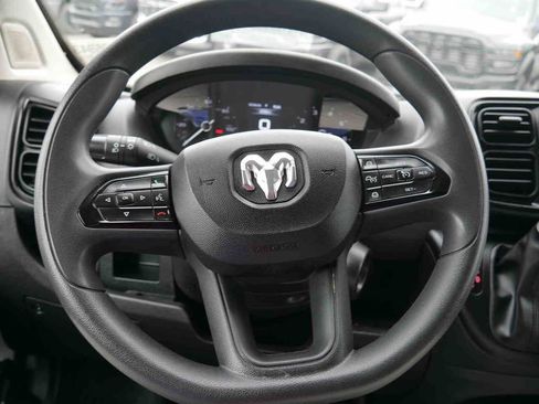 Used 2025 RAM ProMaster 2500 w/ Convenience Group image 33