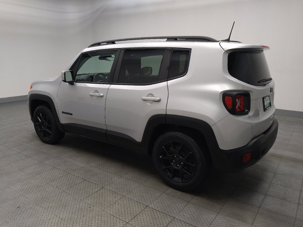 Used 2020 Jeep Renegade Altitude FWD image 3