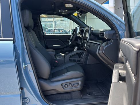 Used 2026 Toyota 4Runner Limited AWD/4WD image 14