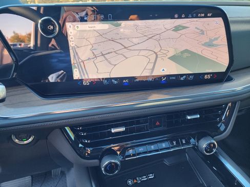 New 2026 Chevrolet Suburban High Country image 34