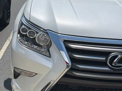 Used 2019 Lexus GX 460 Premium AWD/4WD image 4