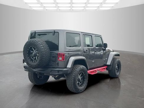 Used 2018 Jeep Wrangler Unlimited Rubicon AWD/4WD image 7