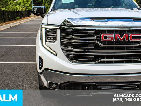 Used 2025 GMC Sierra 1500 SLT RWD image 11