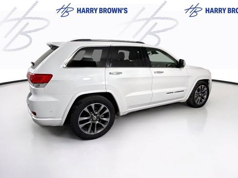 Used 2018 Jeep Grand Cherokee Overland AWD/4WD image 34