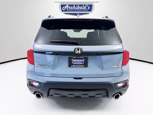 Used 2023 Honda Passport Elite image 6