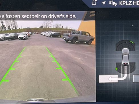 Used 2025 BMW X2 xDrive28i image 14