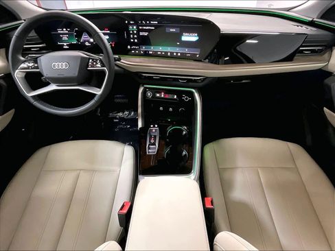 Certified 2025 Audi Q5 Premium w/ Convenience Package AWD/4WD image 16