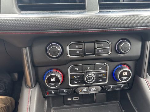 Used 2022 Chevrolet Tahoe RST w/ Luxury Package image 17