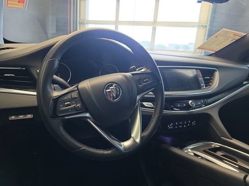 Used 2022 Buick Enclave Avenir FWD image 18