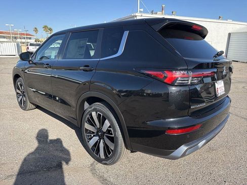 New 2026 Mitsubishi Outlander SE FWD image 5