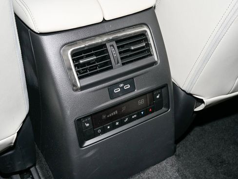 New 2024 MAZDA CX-90 Plug-In Hybrid w/ Premium Plus AWD/4WD image 19