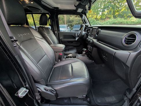 Used 2021 Jeep Wrangler Unlimited Sahara 4xe image 20