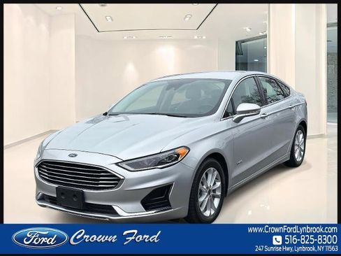 Certified 2019 Ford Fusion SEL image 3