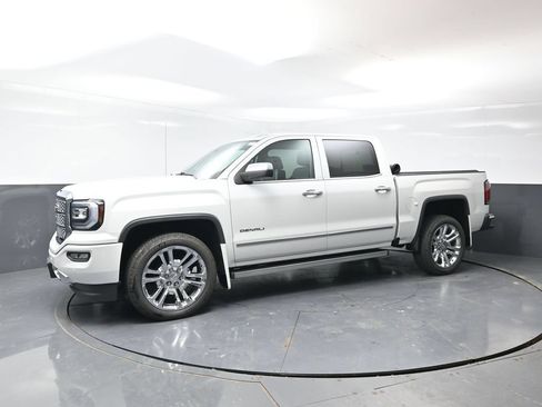 Used 2018 GMC Sierra 1500 Denali w/ Denali Ultimate Package AWD/4WD image 10
