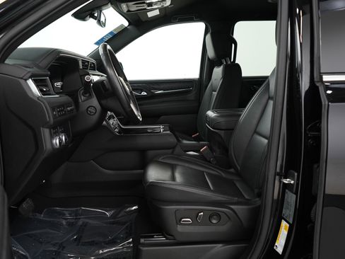 Used 2022 GMC Yukon XL Denali image 19