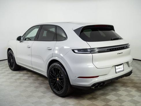 New 2026 Porsche Cayenne AWD/4WD image 3